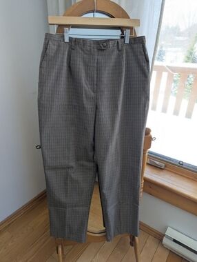 ✨ Vintage Checkered Dress Pants